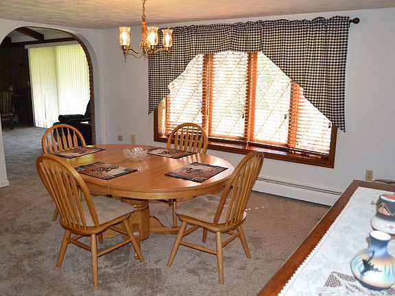 4th image of 149 Indian Springs Ln