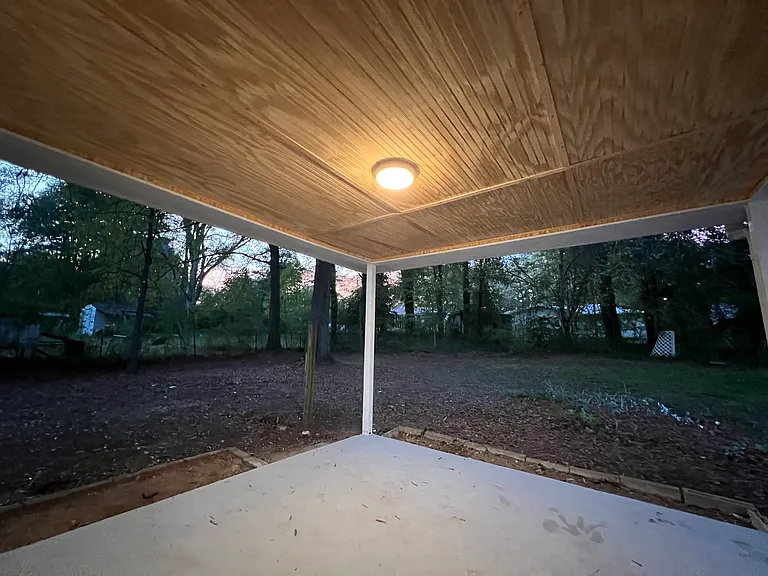 207 East Ave — Photo 12