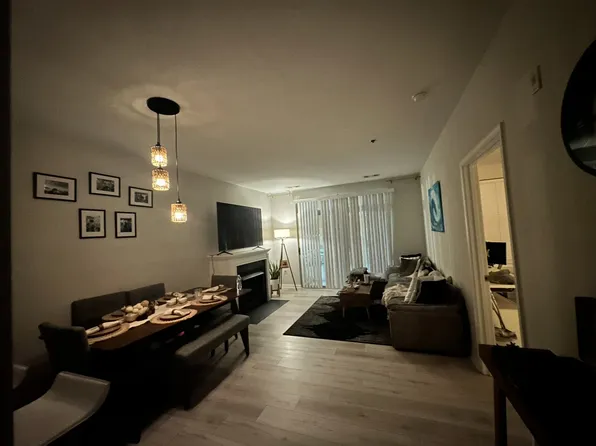 11775 Stratford House Pl APT 112, Reston, VA 20190