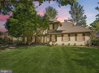 2705 E Ridge Ct, Oakton, VA 22124