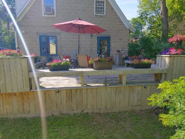 N42W5926 Hamilton Rd, Cedarburg, WI 53012