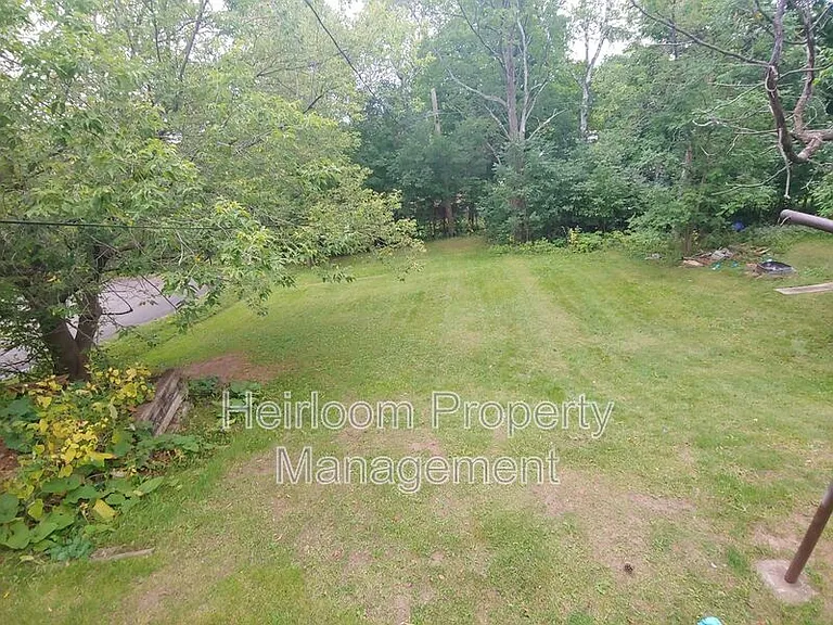 618 Spear Ave — Photo 10
