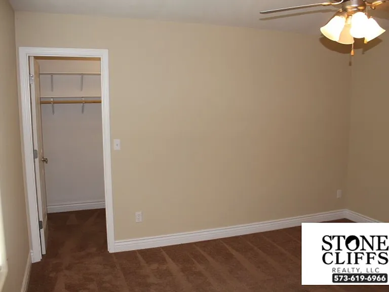 231 Rylee Cir — Photo 14