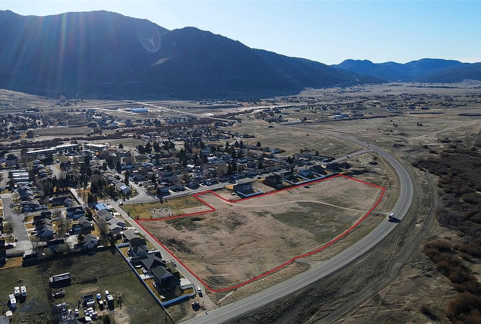 1st image of Mount Highland Dr