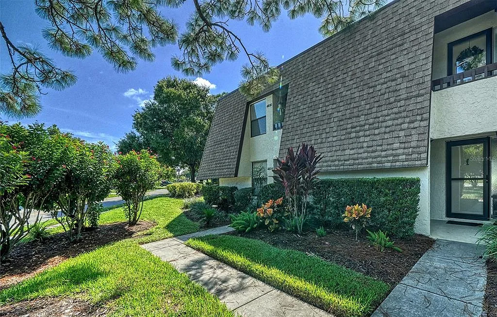 2 bed, 2.0 bath, 967 sqft, $4,500 — Photo 4