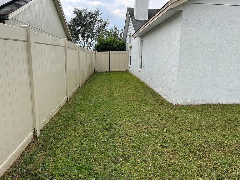 14601 Eagles Crossing Dr — Photo 29