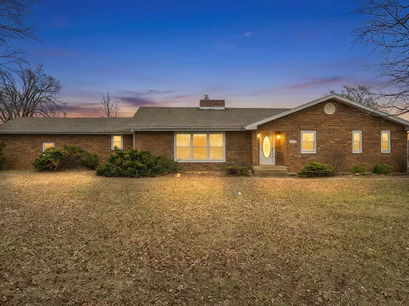 3916 S Springfield Avenue, Bolivar, MO 65613