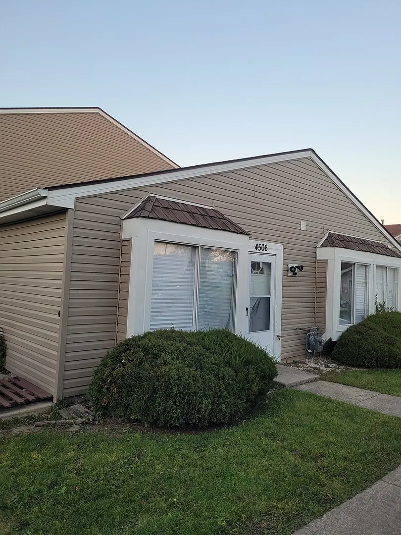 4506 Provincetown Dr photo 1
