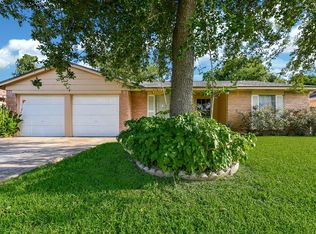 11622 Vinedale Dr, Houston, TX 77099