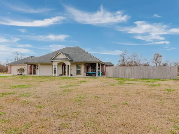 4632 McKenzie Ln, Brusly, LA 70719