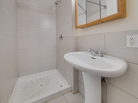3rd image of 5433 S University Ave APT 3N