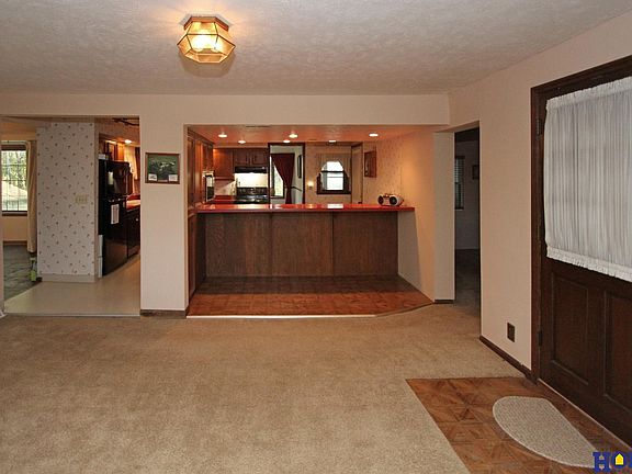 5th image of 5202 S Coddington Ave