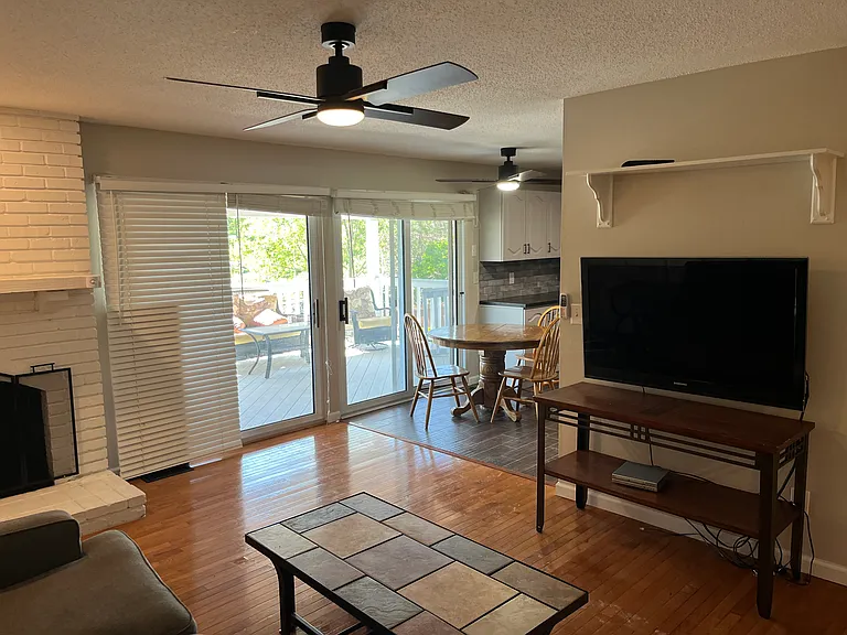 8 Parkrose Ct — Photo 27