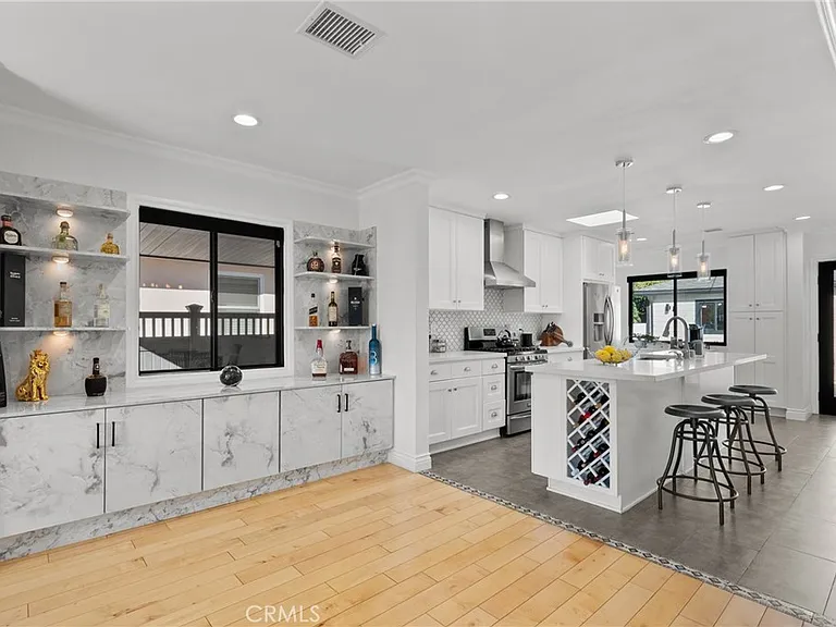 5810 Ranchito Ave — Photo 12