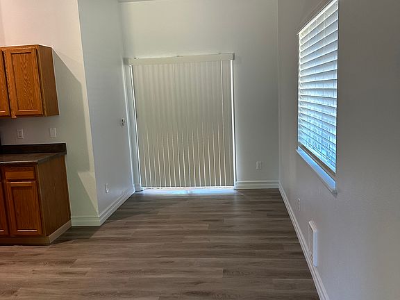 5th image of 7920 54th Ave NW