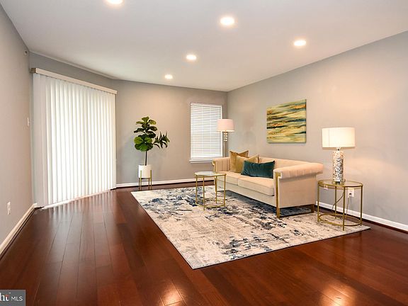 3rd image of 3311 Wyndham Cir APT 1188