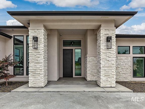 5th image of 24564 Regal Rd