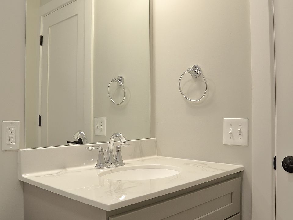 2nd image of 719 N Duke St #12