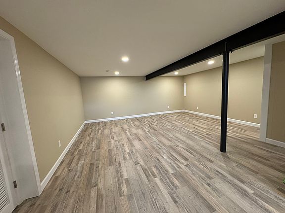 4th image of 1113 E 3rd St #900