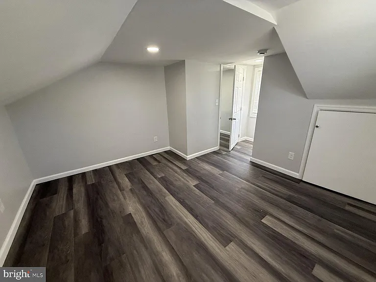 383 Johnson Ave — Photo 16