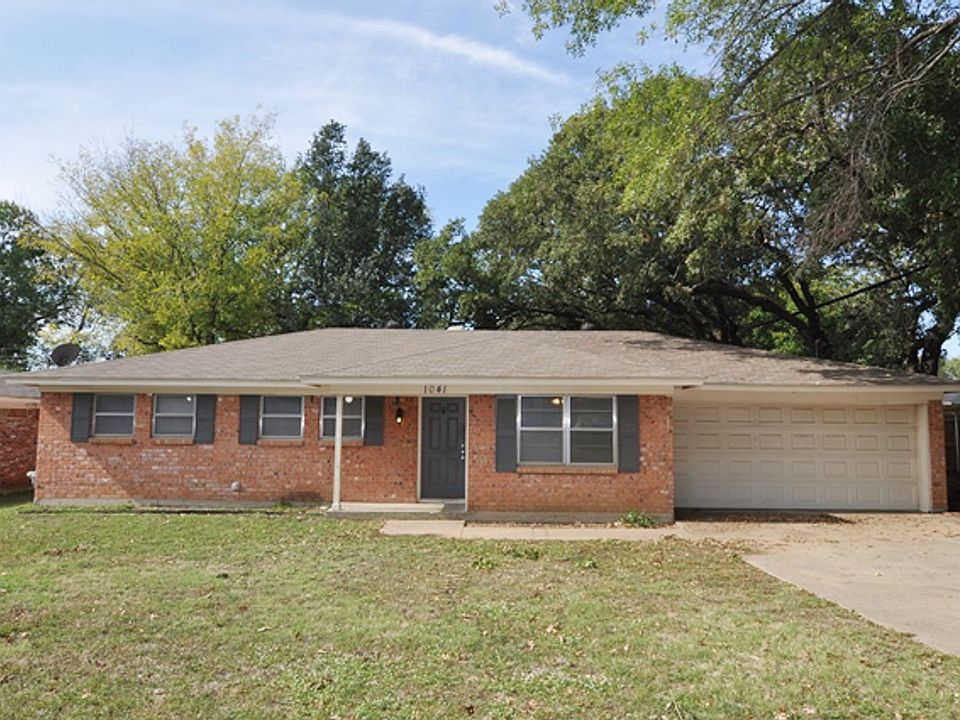1st image of 1041 Livingston Dr