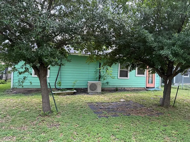 6702 Galindo St — Photo 22