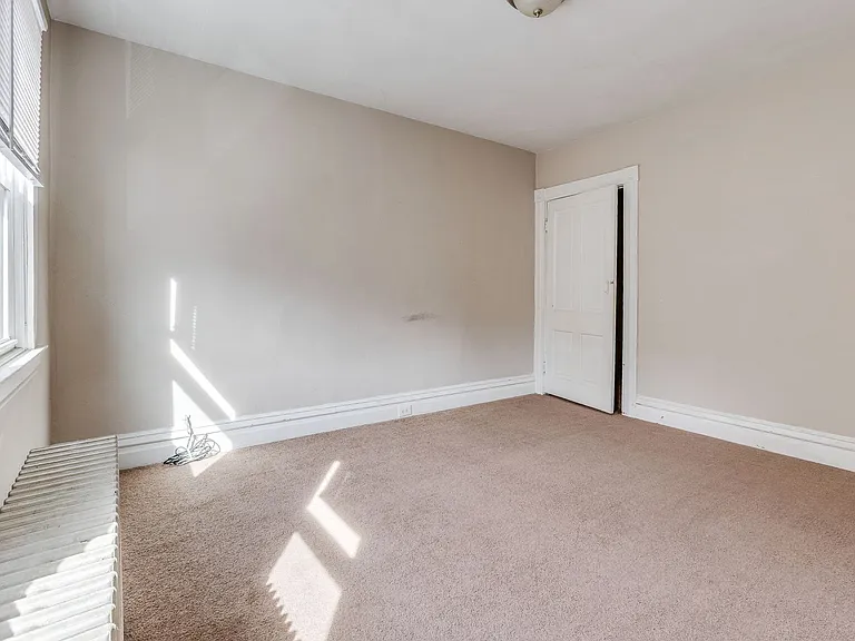 12 E Sycamore St — Photo 21
