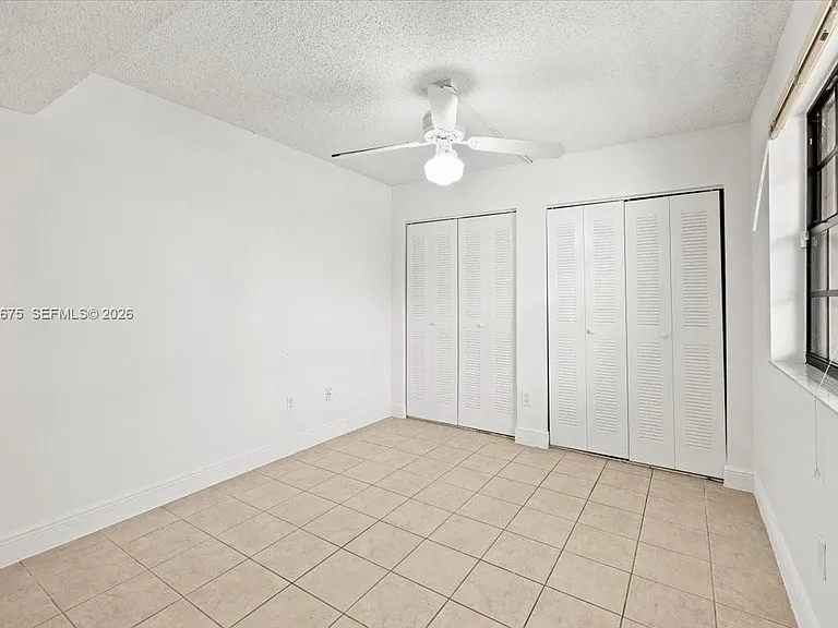 999 Hamilton Dr #999B — Photo 18