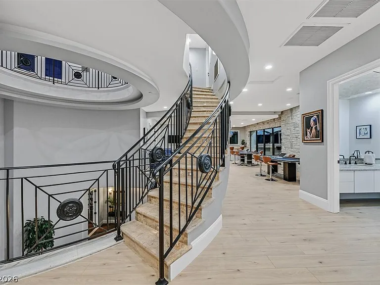 8 Rue Mediterra Dr — Photo 48