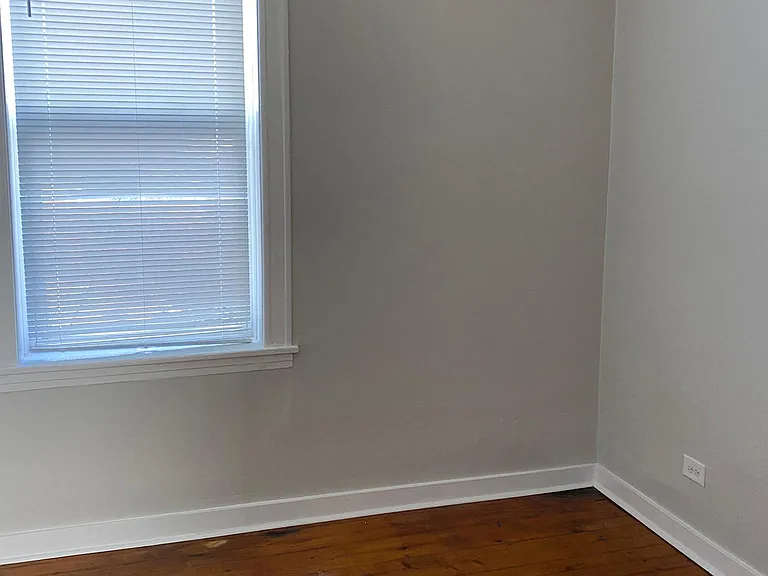 3808 S Francisco Ave #1 — Photo 2