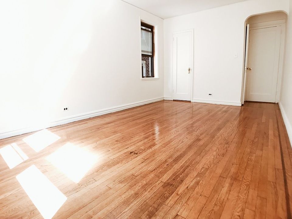 1st image of 729 W 186th St APT 5A