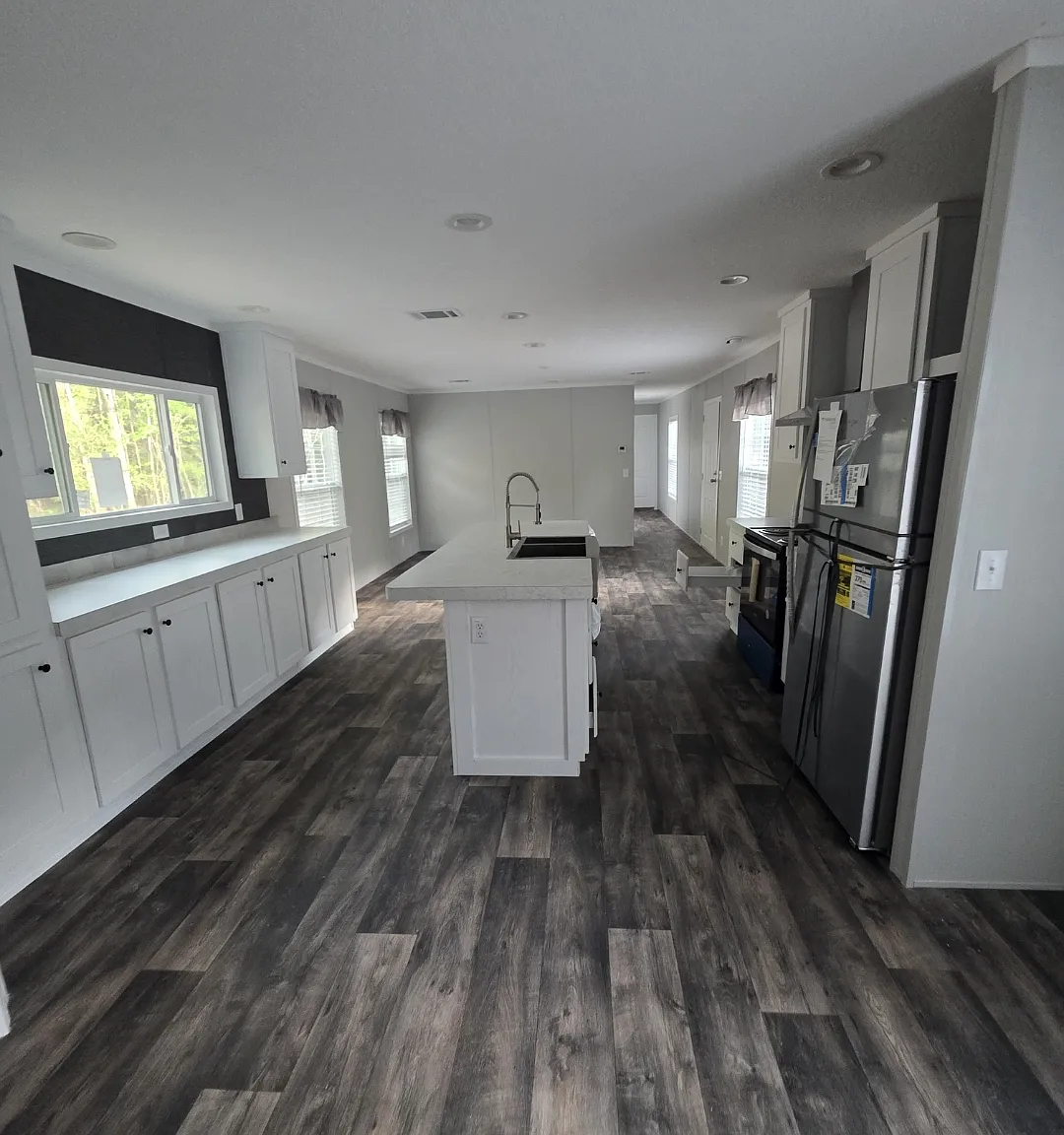 3 bed, 1180 sqft, $1,700 — Photo 2
