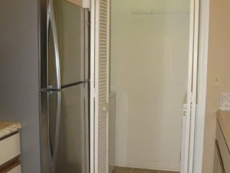 6111 Sunpointe Dr #201 — Photo 19