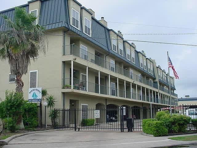 1st image of 921 Marine Dr APT 323
