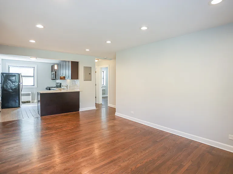 6803 N Ridge Ave #106 — Photo 1