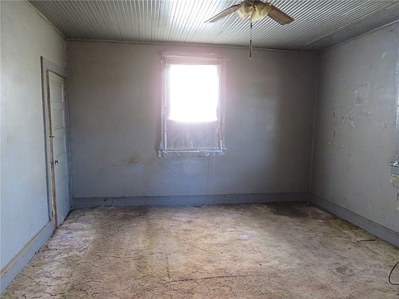 5th image of 1184 Wilmington St