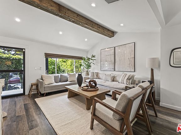 5th image of 7733 Lexington Ave