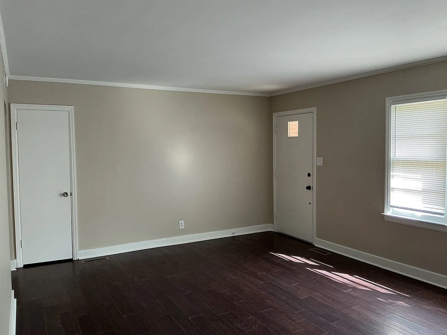 3 bed, 1266 sqft, $1,300 — Photo 4