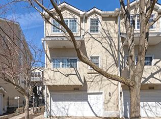 1134 Schneider Ave, Oak Park, IL 60302