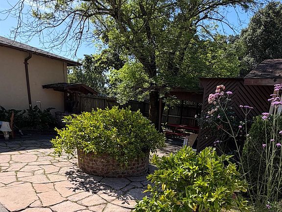 3rd image of 1927 Marsh Road