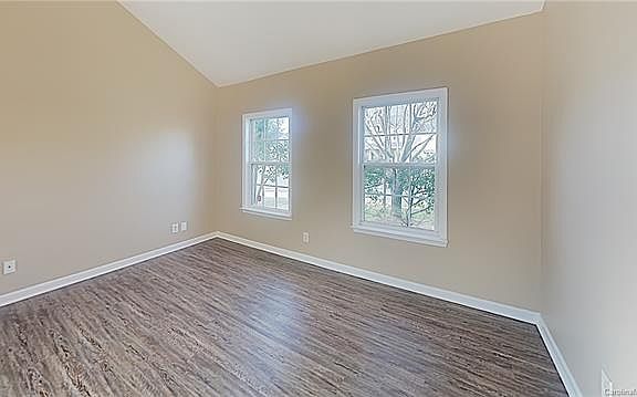 3rd image of 5039 Stowe Derby Dr