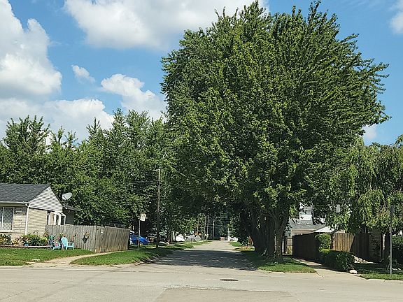 5th image of 19773 Stafford St