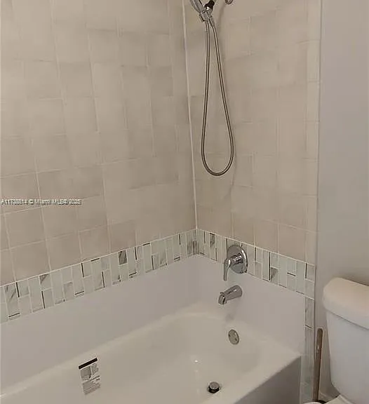 5032 SW 122nd Ter — Photo 8