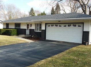 6305 Lyndhurst Ln, Rockford, IL