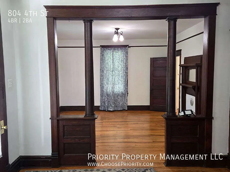 4BR 2BA Single Family House, Elkton — Photo 2