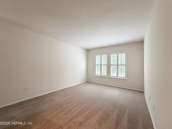 4th image of 11862 ALEXANDRA Drive