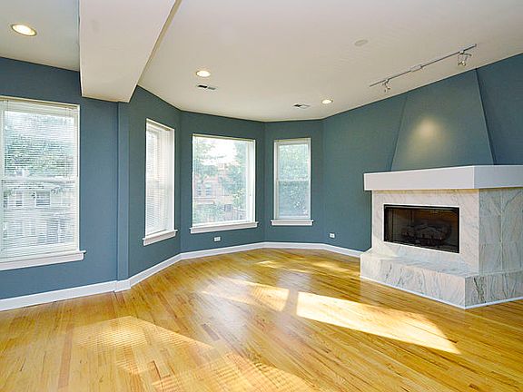 2nd image of 4923 N Winthrop Ave #2