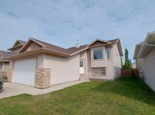 100 Isherwood Close, Red Deer, AB T4R0B6