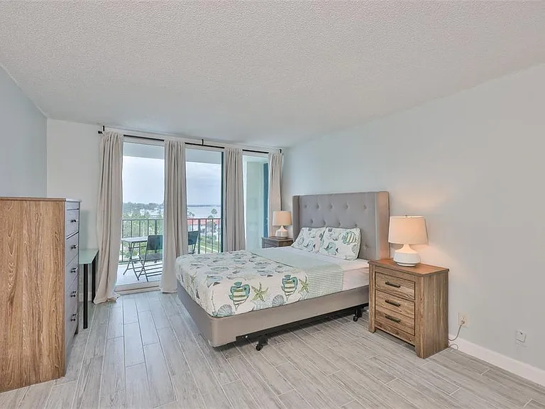 1400 Gulf Blvd #704 — Photo 21