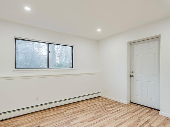 5th image of 1 Temple Ln